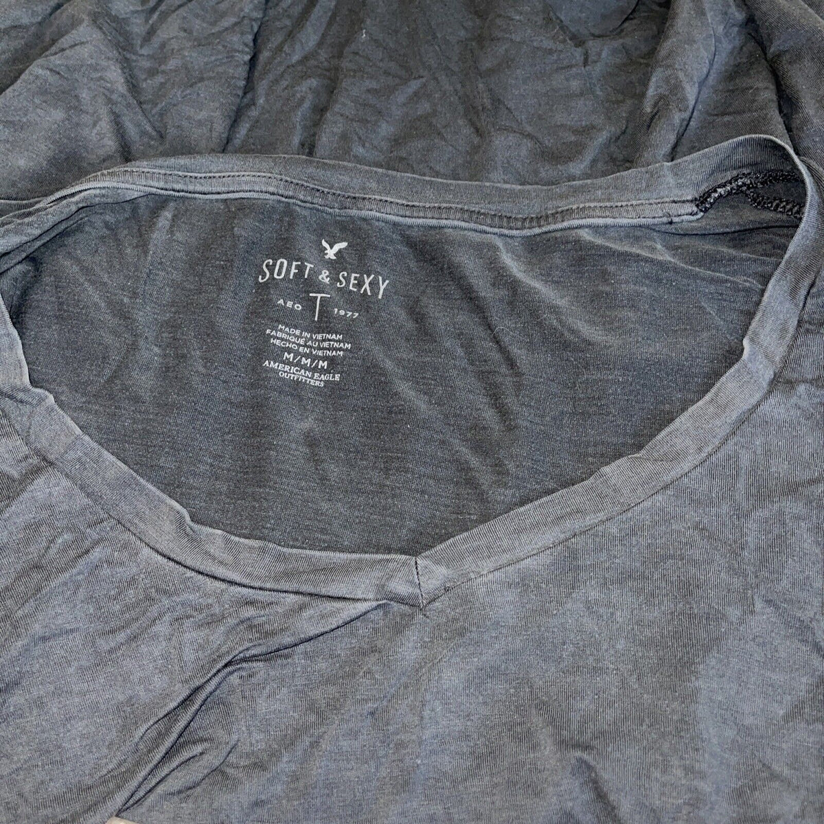 women's gray soft and sext AEO T medium american eagle