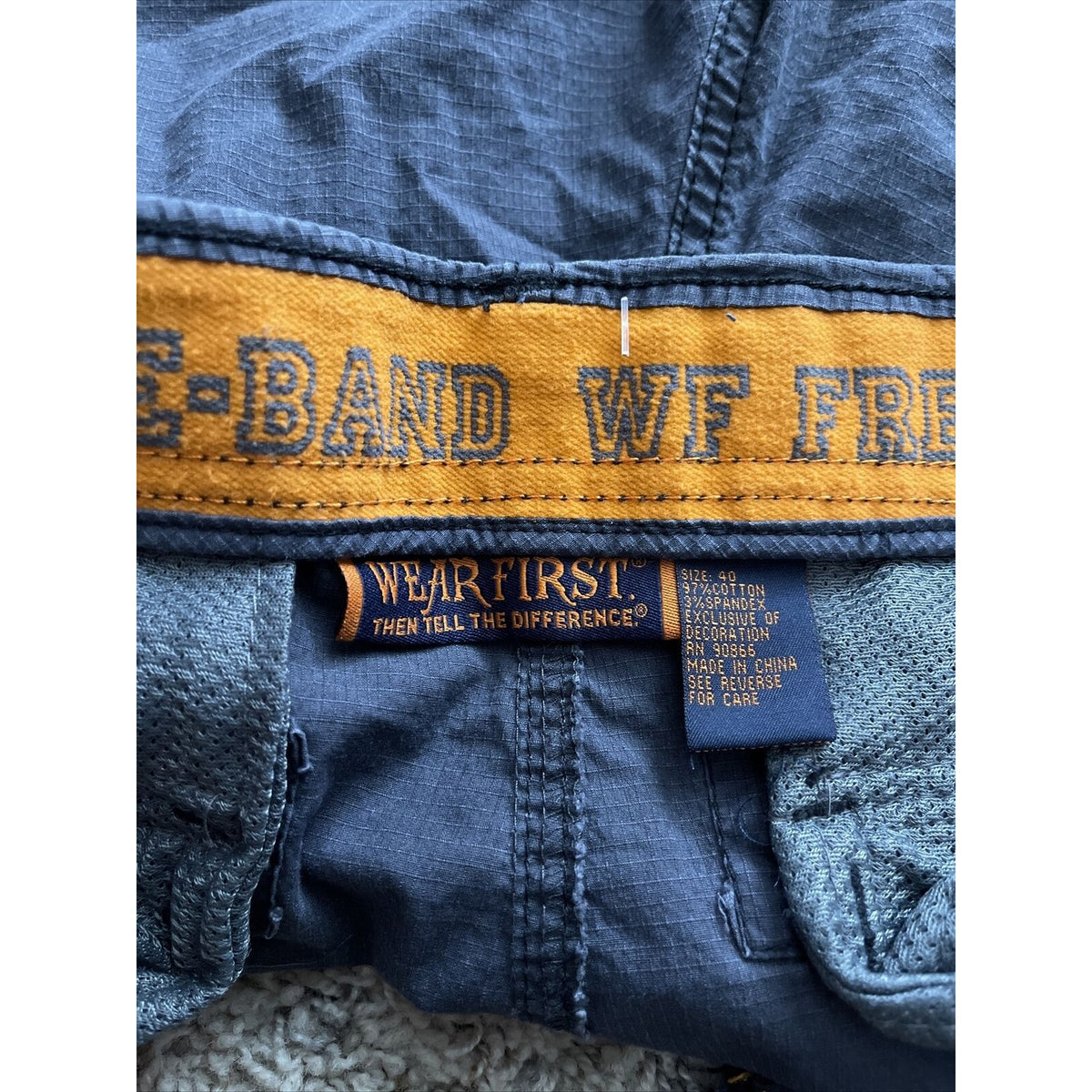 WearFirst Mens Shorts sz 40 Free Band Gray Cargo Bottoms Cotton Stretch