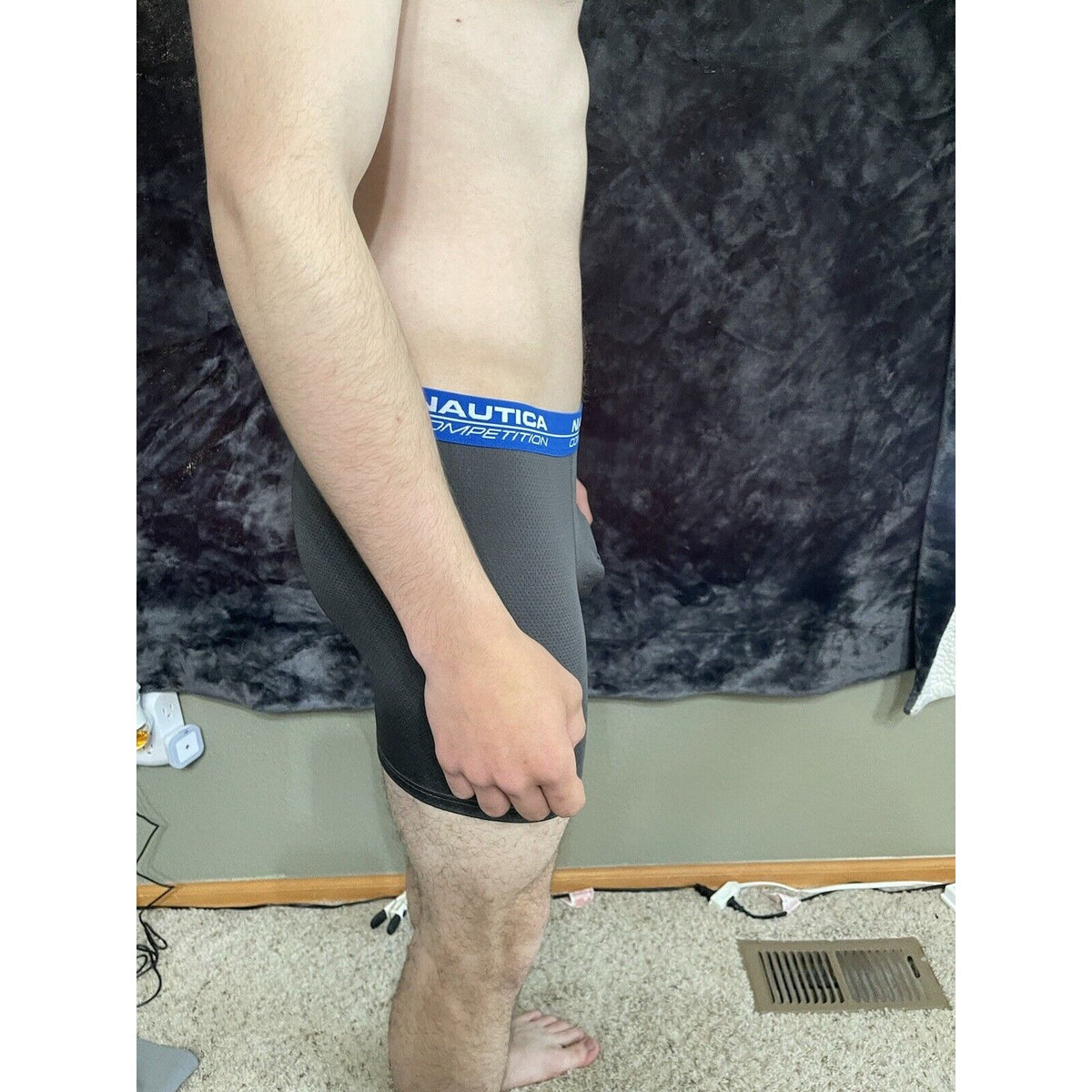 Men’s Large Dark Gray Nautica 7% Spandex Compression Shorts New