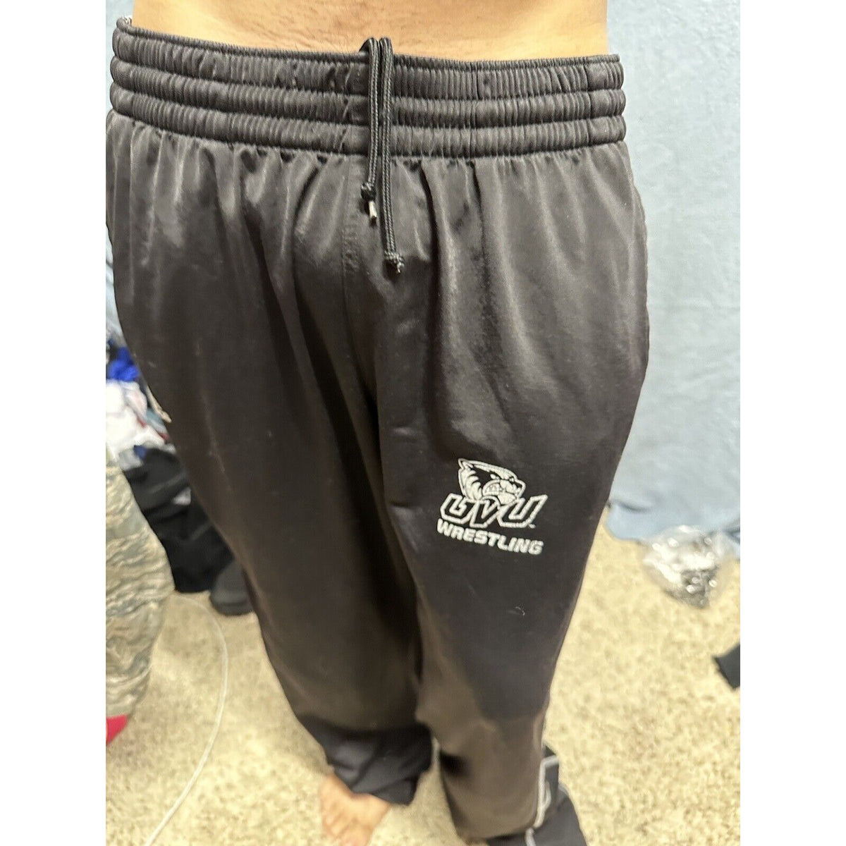 Men’s Black Adidas UVU Wrestling Sweat Pants Size XL Black