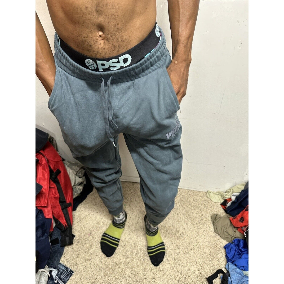 Men’s Large Gray Puma Sweatpants With Pockets
