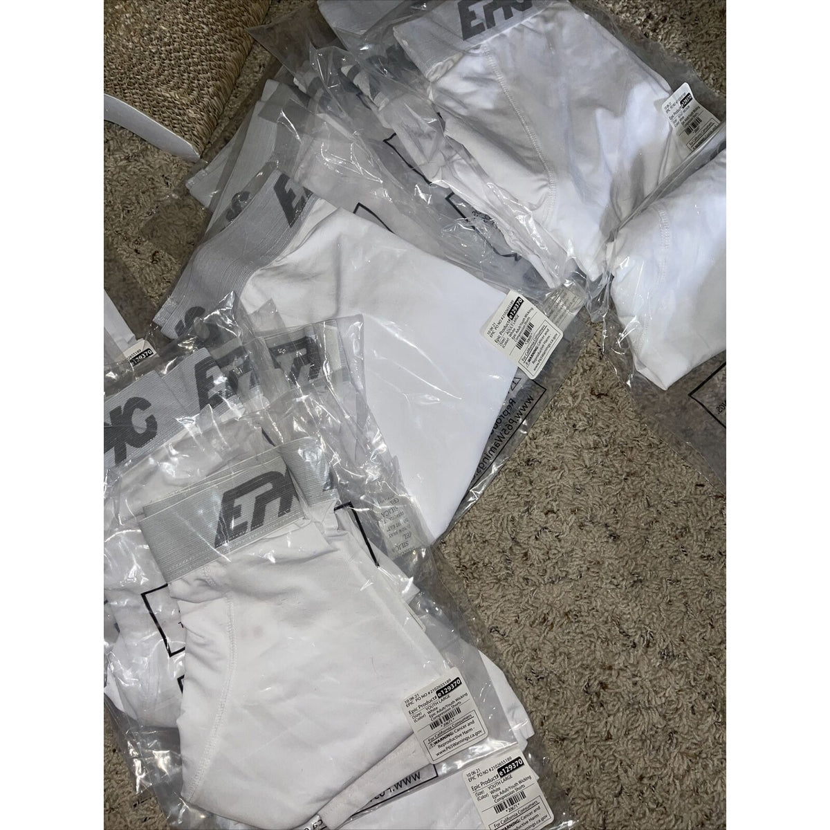 men's epic stretch white epicool compression shorts Medium
