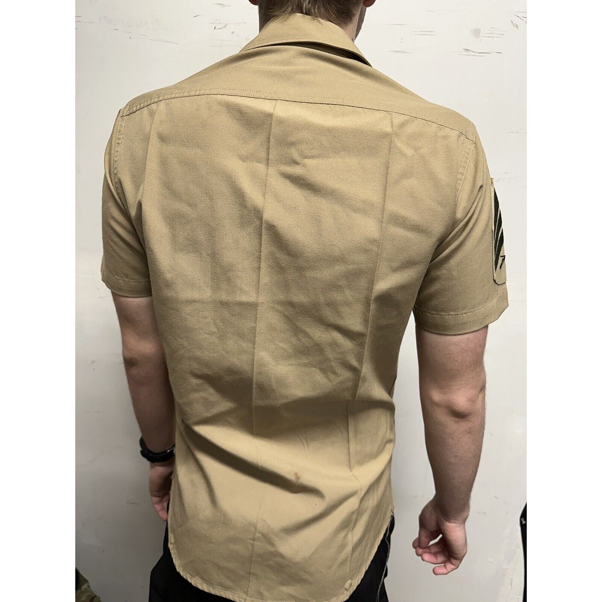 Men’s Medium Usmc Marine Button Up Uniform Shirt