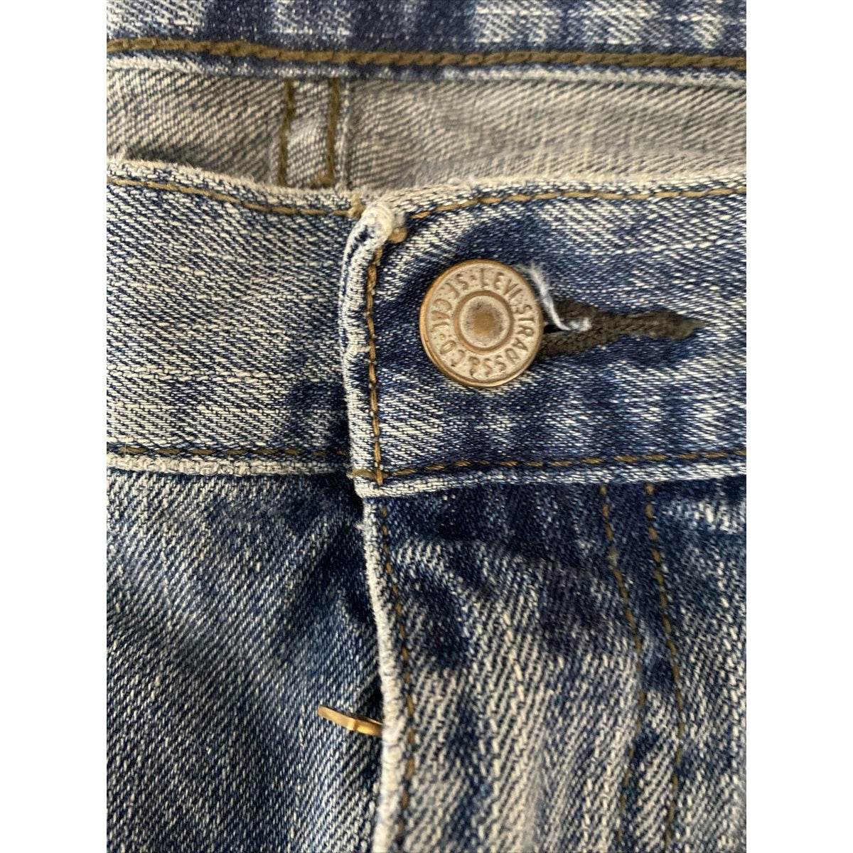 LEVIS 559 Men’s size 42x30 Relaxed Straight Blue Medium-wash Cotton Denim Jeans