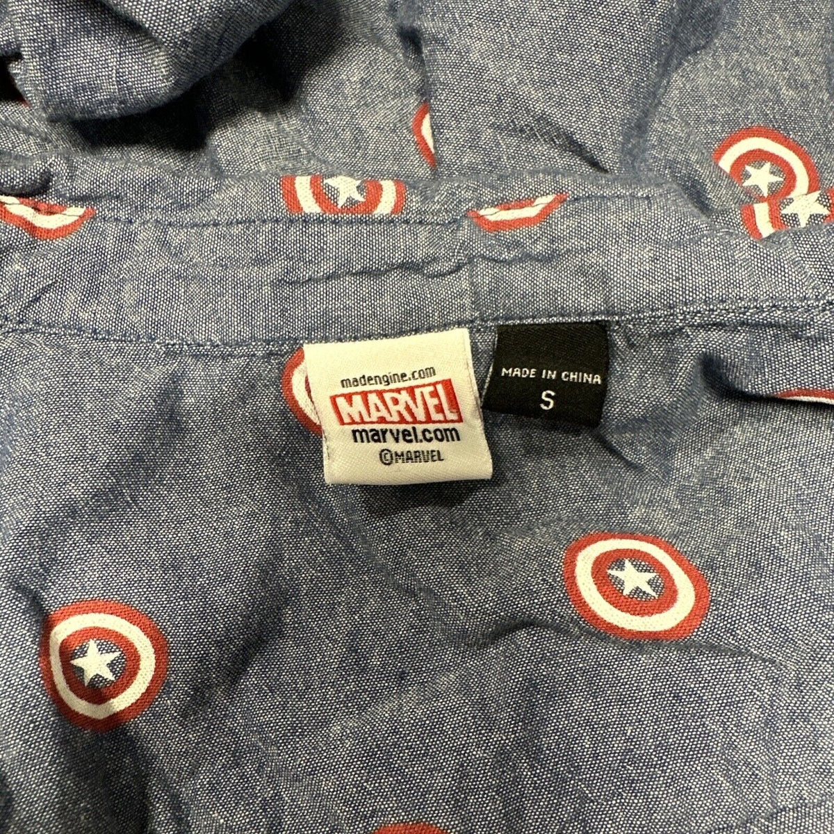 Men’s Button Up Short Sleeve Blue Marvel Small Captain America Shirt