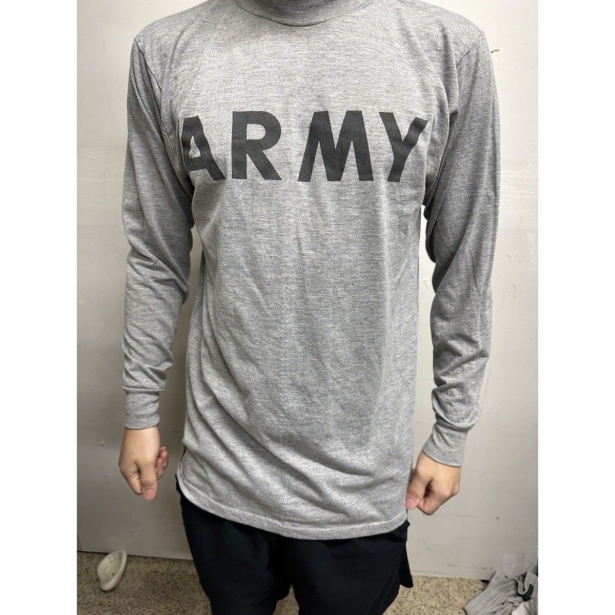 Men’s Army Pt Uniform Gray Small Long Sleeve