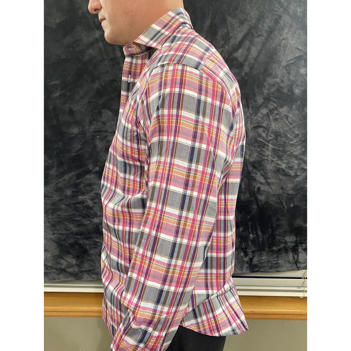 Thomas Dean Men’s Medium Pink Hue Plaid Button-down Casual Long Sleeves