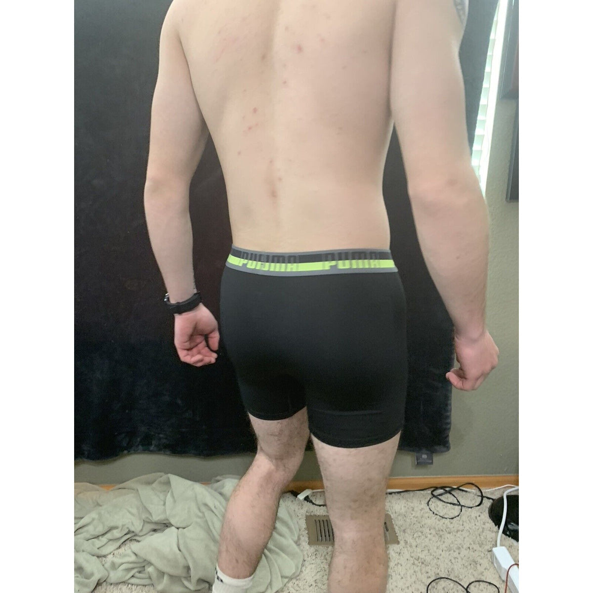 Puma Men’s Black Compression Shorts Medium 15% Spandex Yellow & Black Band