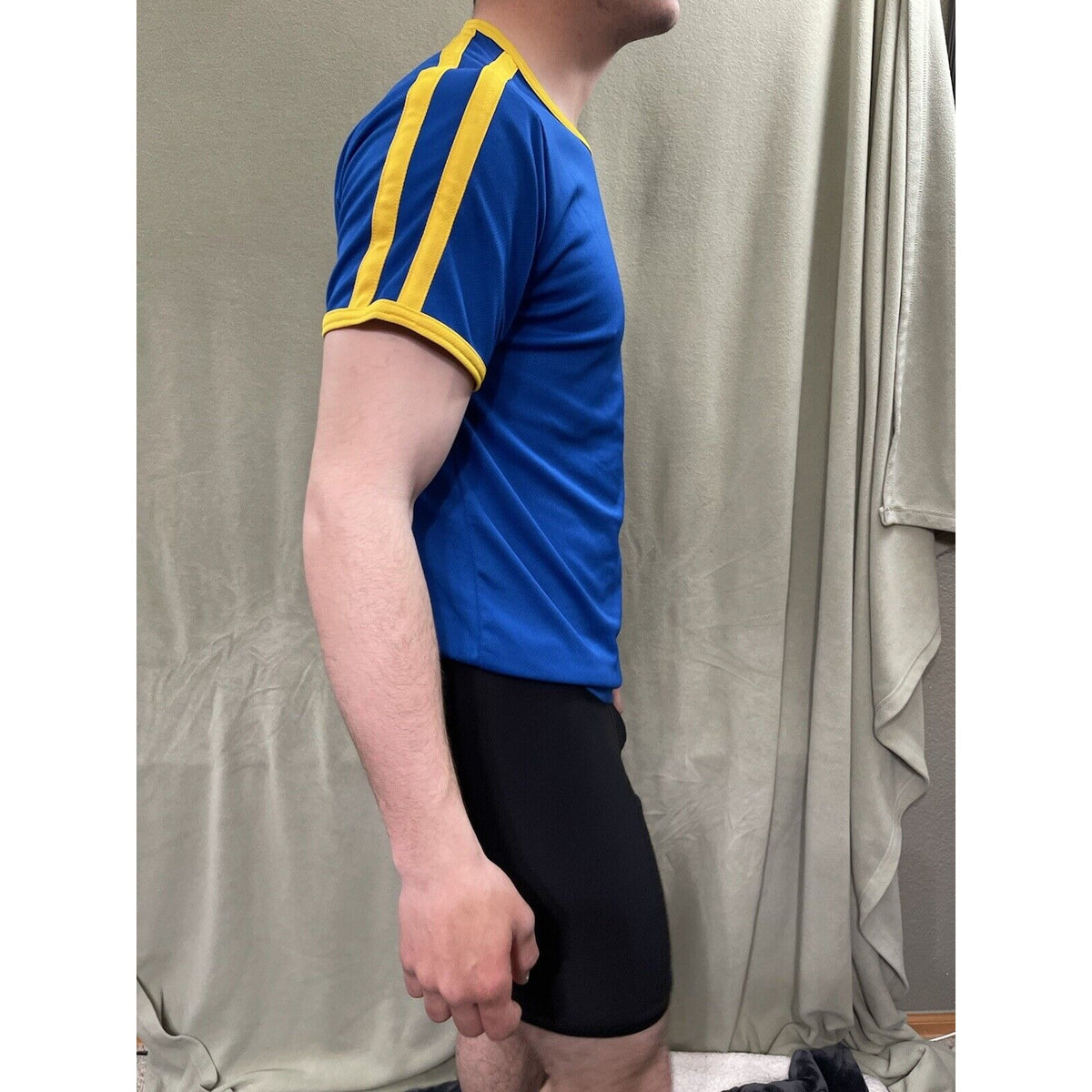 Men’s Roadrunner Sports Small Royal Blue Athletic Shirt