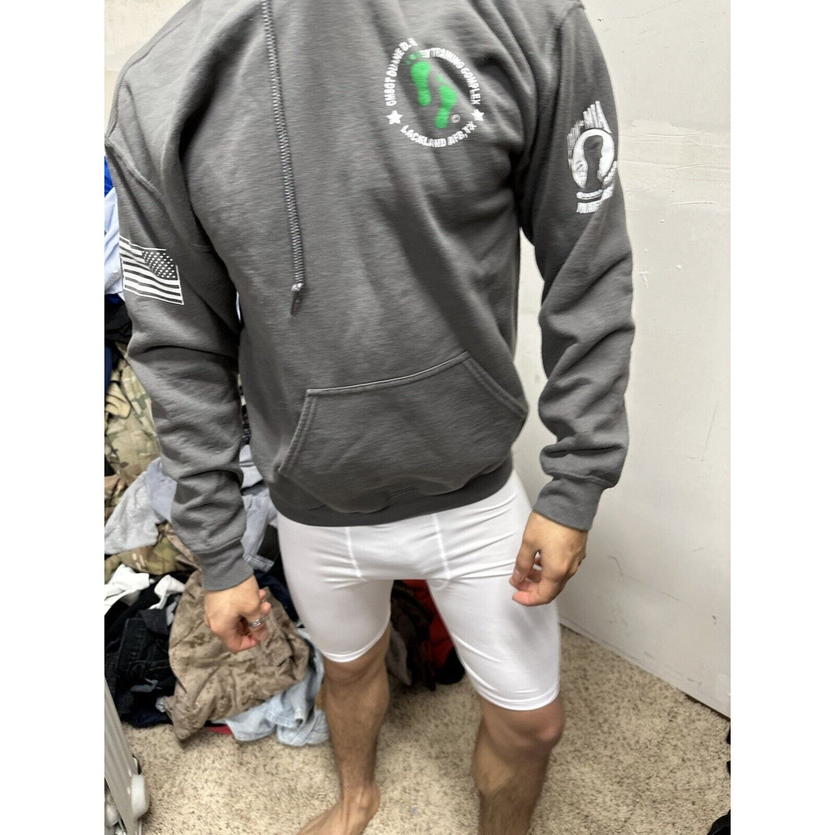 Men’s Gray CMSGT Hackney Training Complex  Lackland AFB TX Gildan Medium Hoodie