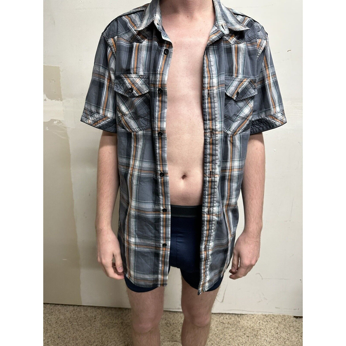 men’s button up helix large gray plaid shirt