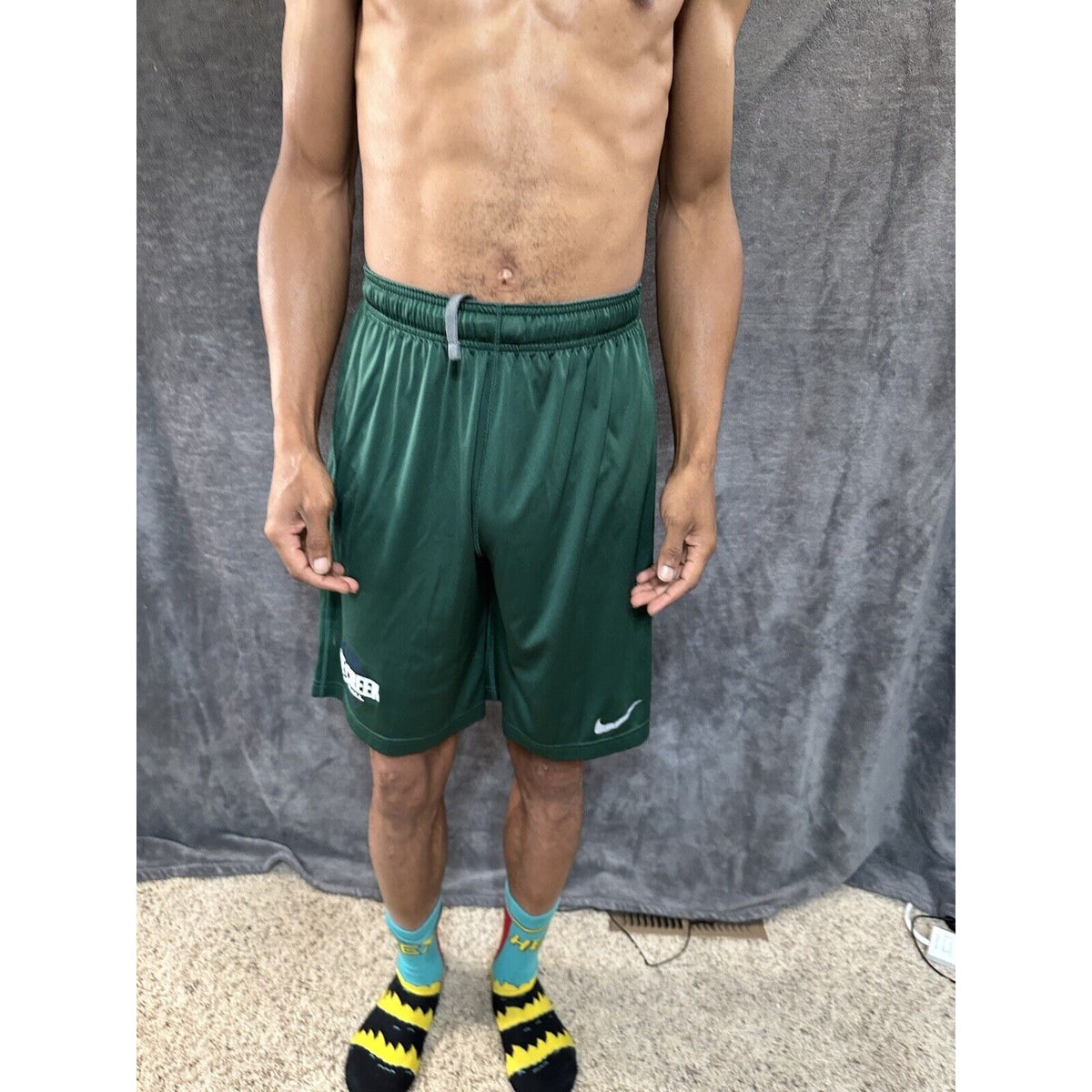 Men’s Green Nike Pine Creek High School Football Athletic Shorts Size Large
