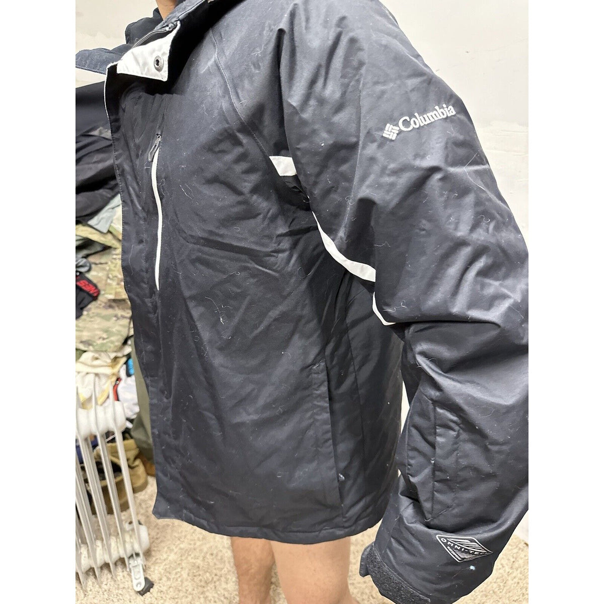 Men’s Columbia Black Omni-tech waterproof Snow Jacket Black Full Zip Hoodie L