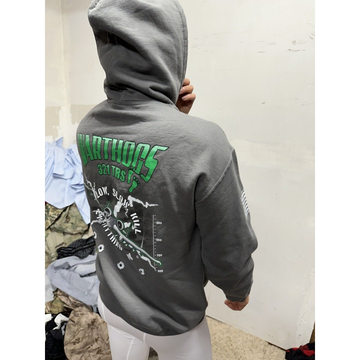 Men’s Gray CMSGT Hackney Training Complex  Lackland AFB TX Gildan Medium Hoodie