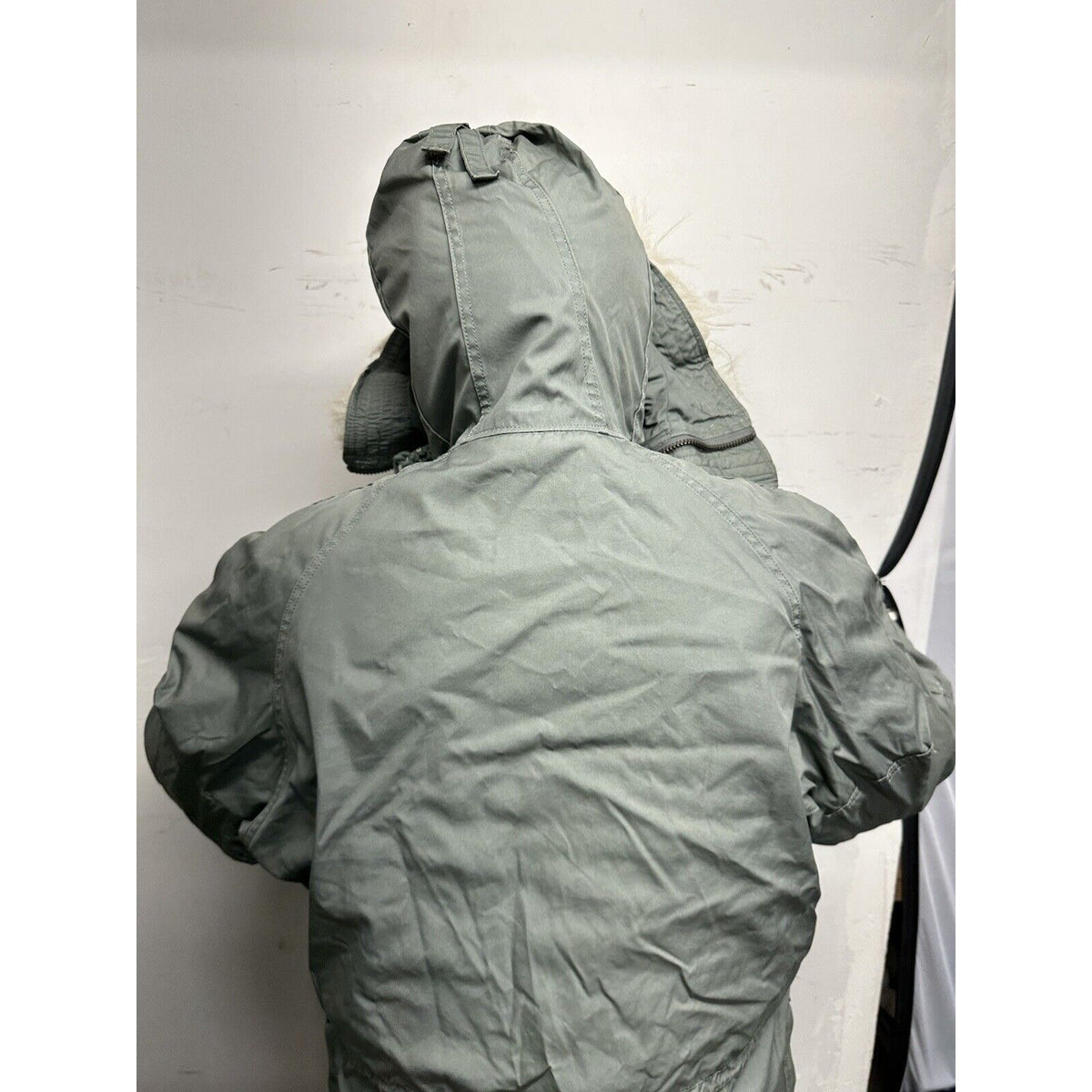 USAF Military Uniform Parka Extreme Cold Weather Type N-38 Medium Sage Green