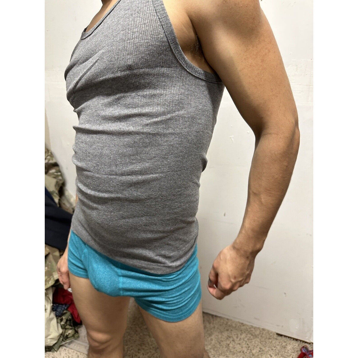 Men’s Medium Spyder Cotton Poly Muscle Shirt gray