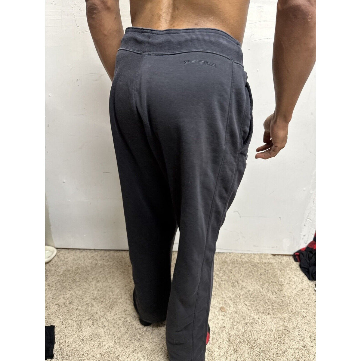 Men’s Black Medium Under Armour Storm Sweat Pants