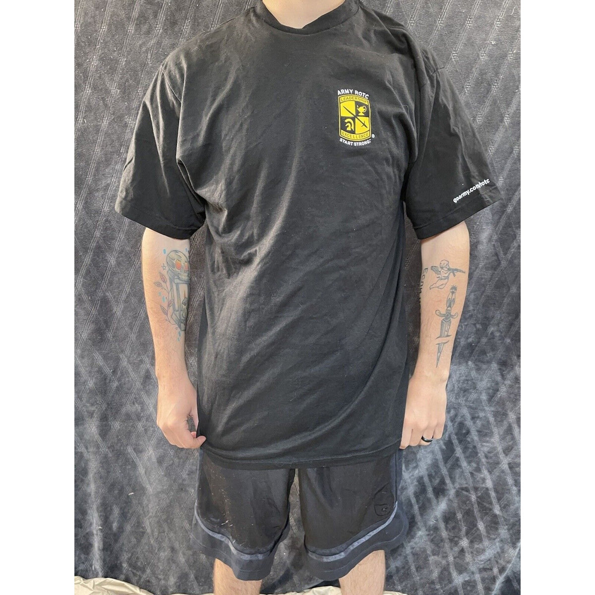 men’s black XL army rotc start strong short sleeve t-shirt