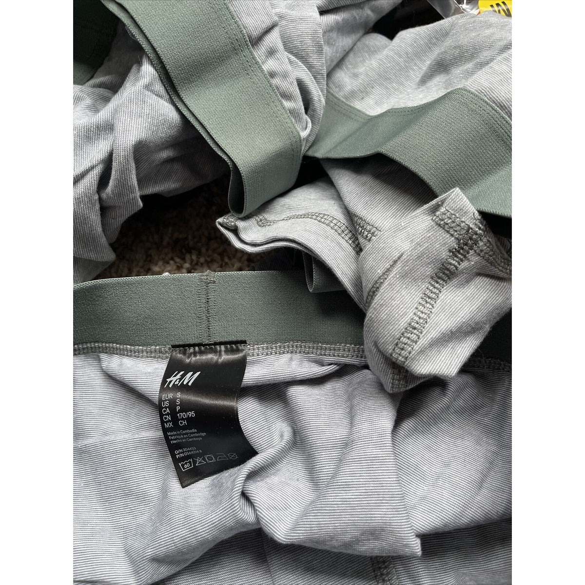 men's H&M green and gray compression shorts New And Never Worn Large