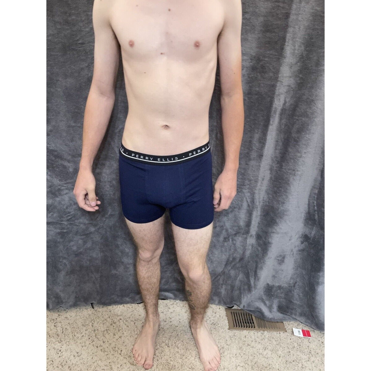 men's Medium perry ellis dark blue compression boxer brief 5% spandex