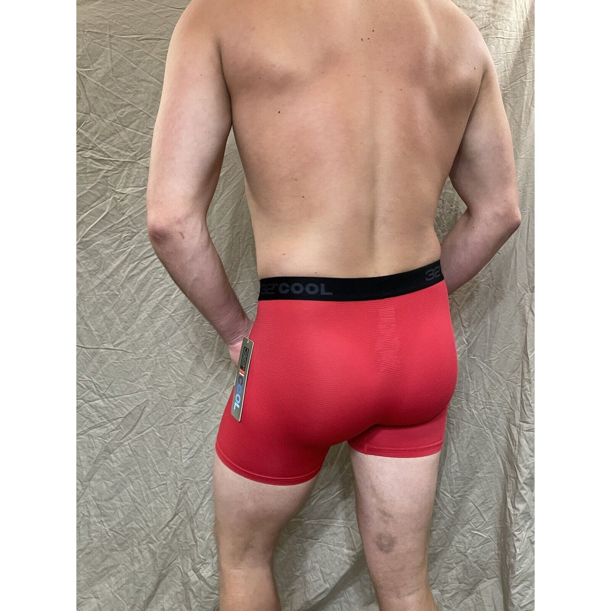men's 32 degrees cool fire engine red compression boxer briefs Medium