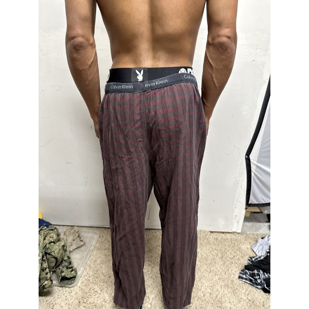 Men’s Calvin Klein Plaid Lounge Pants Medium Pajamas Red And Gray