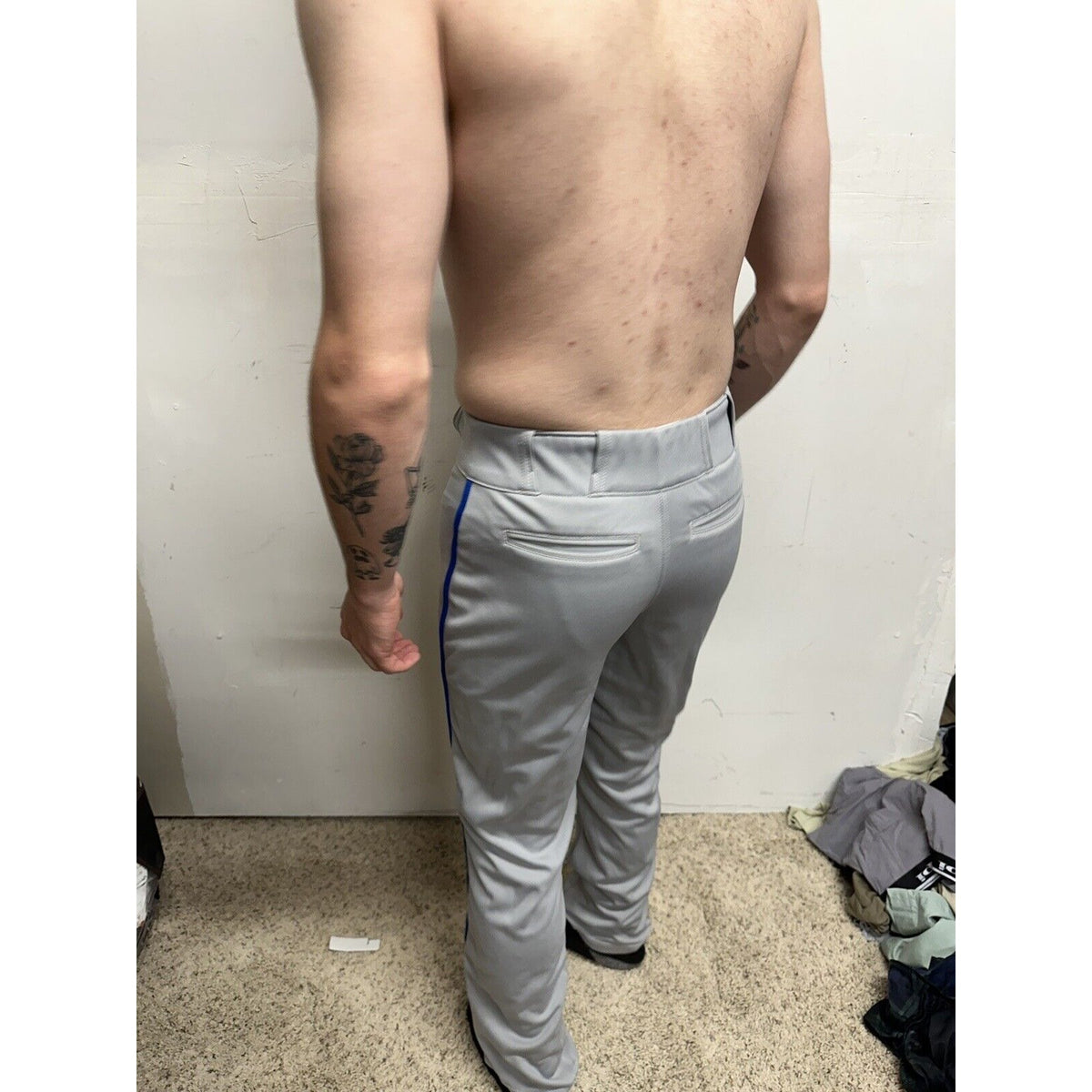 Men’s Gray Champro Adult Medium  Baseball Pants With Blue Line