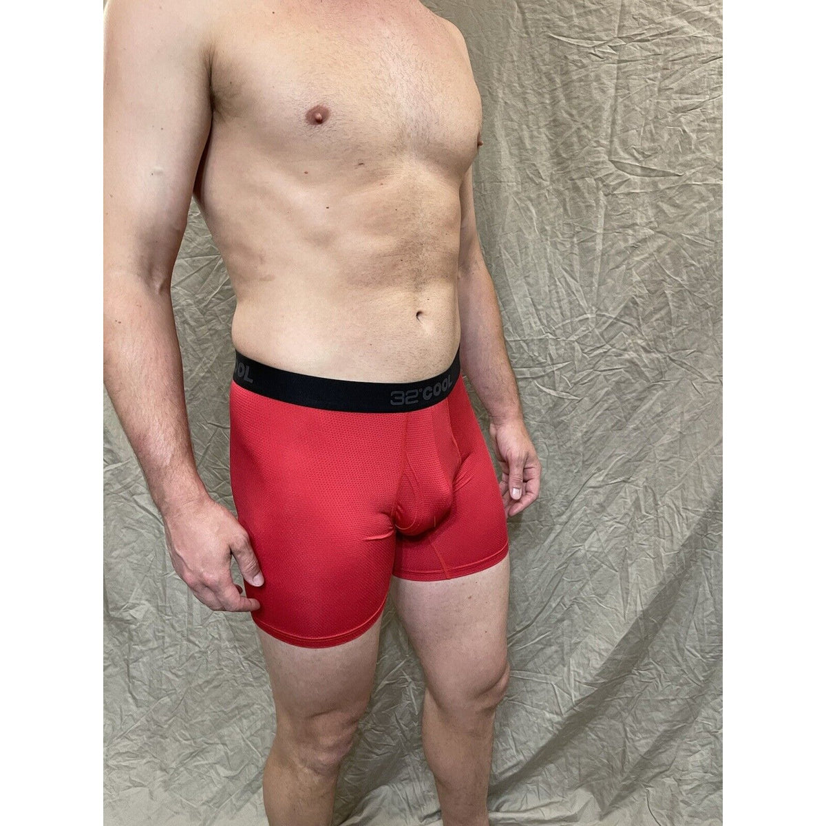 men's 32 degrees cool fire engine red compression boxer briefs Small