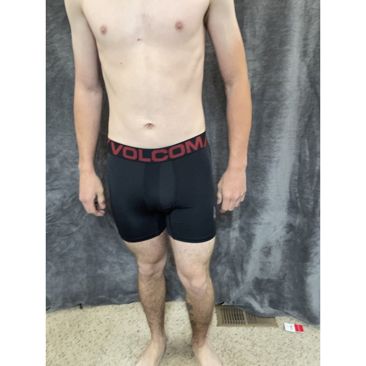 men's black volcom 15% spandex compression boxer brief Large