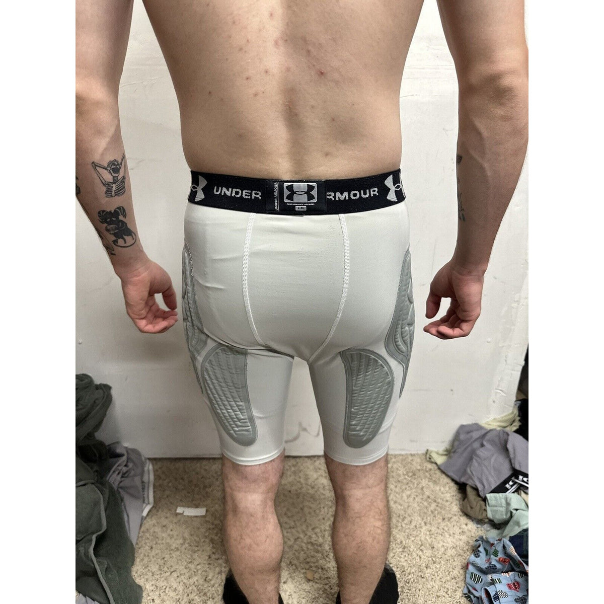 Men’s Under Armour Large Football Padded Girdle White Gray
