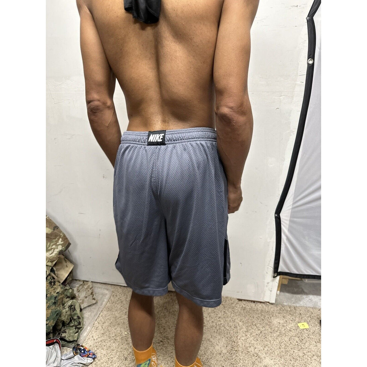 Men’s Gray Nike Dri Fit Large Athletic Shorts