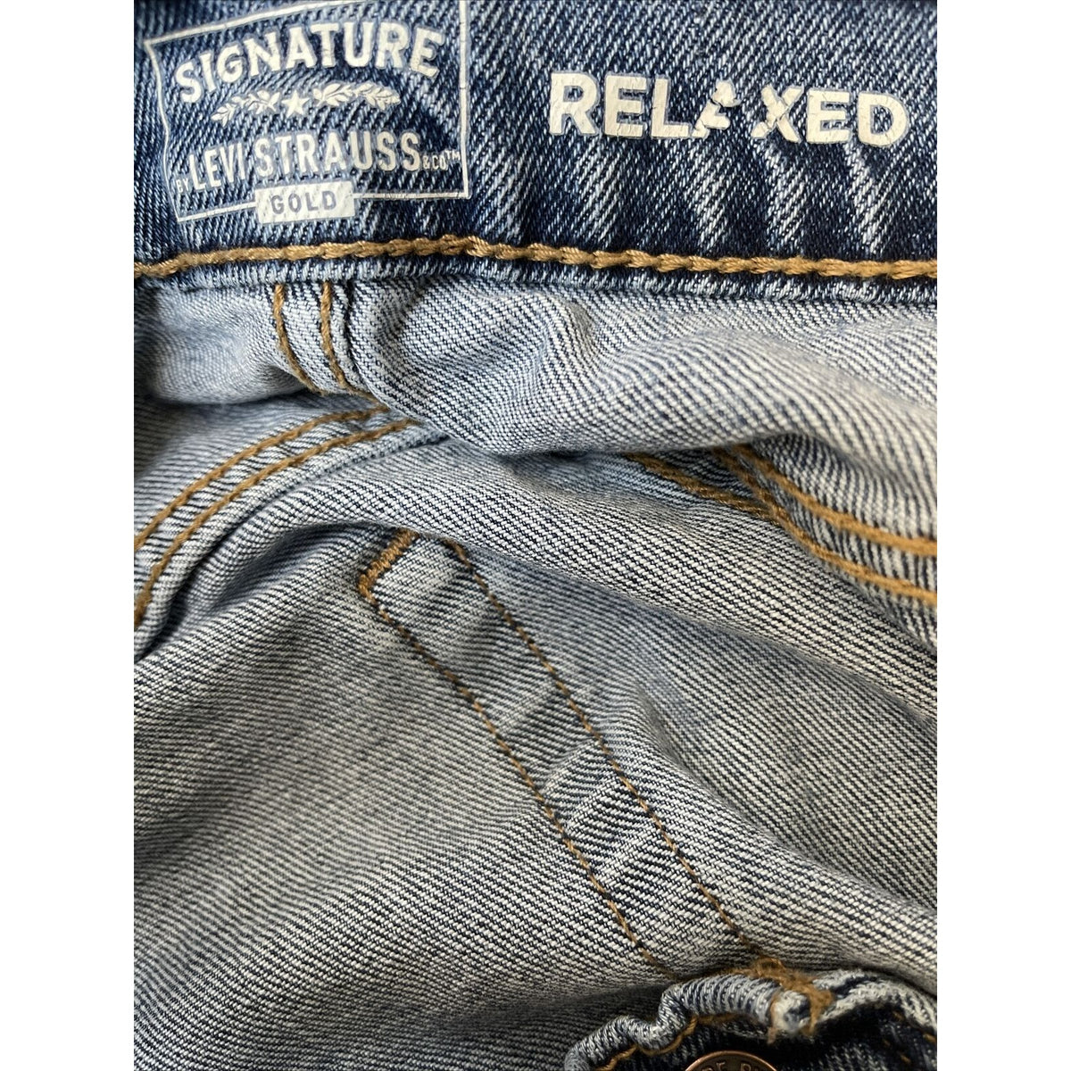 Levi's Strauss & Co. Gold Signature Men's Relaxed Fit Jeans Headlands- 32W x 34L