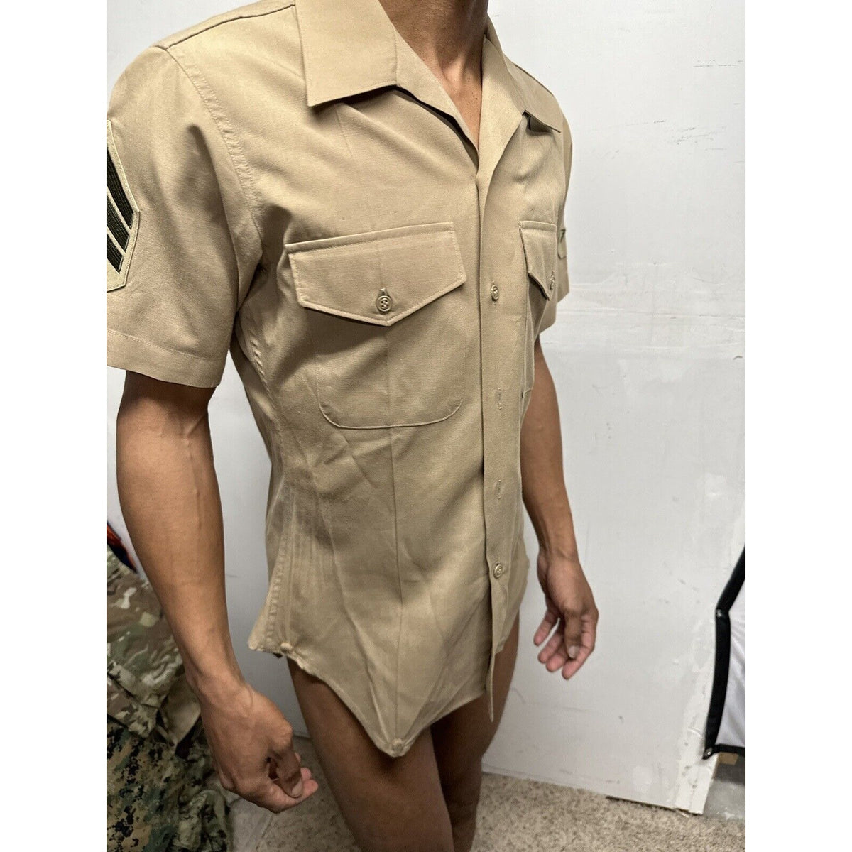 Men’s USMC Marines Uniform Button Up Khaki Shirt Defense Logistics Size 15 Shirt