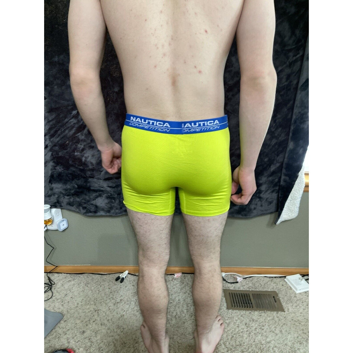 Men’s Large Neon Yellow Nautica 7% Spandex Compression Shorts New