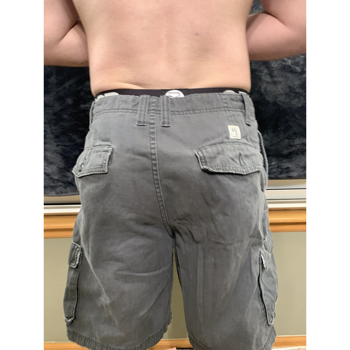 Quick Silver  Men's Size 34 Gray Rugged Cargo Shorts