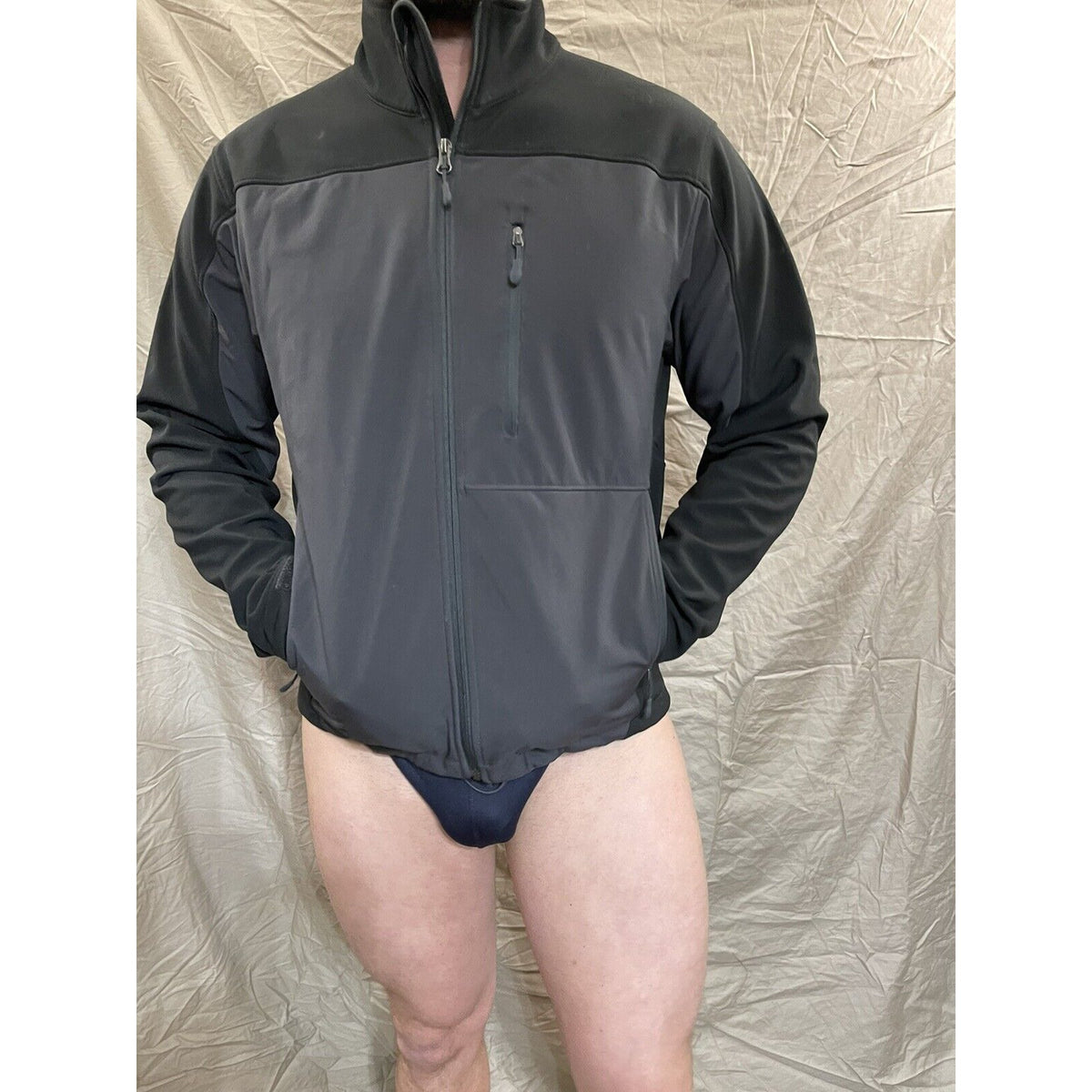 Men's Kirkland signature medium black and gray full zip jacket