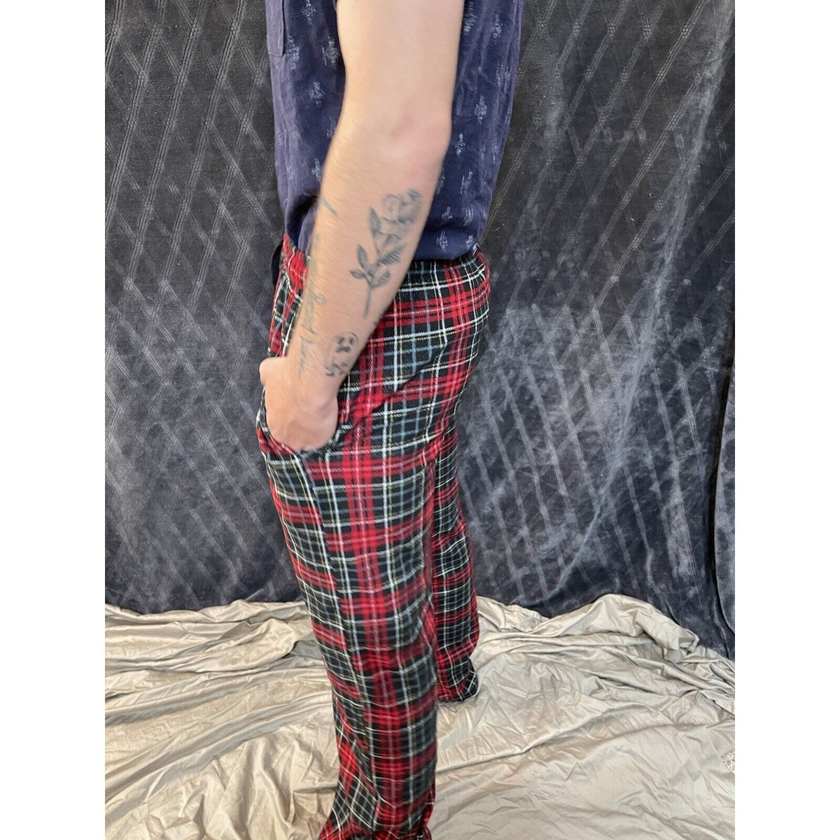 Izod Mens Lounge Sleep Pants Red Plaid Silky Flannel Pockets Button Fly Sz M