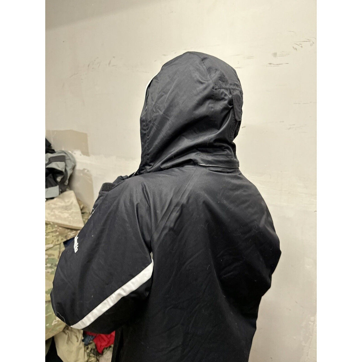 Men’s Columbia Black Omni-tech waterproof Snow Jacket Black Full Zip Hoodie L