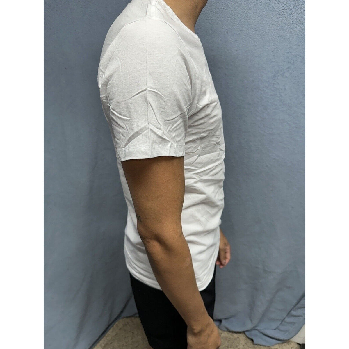 Men’s White Calvin Klein Small Classic Fit Undershirt