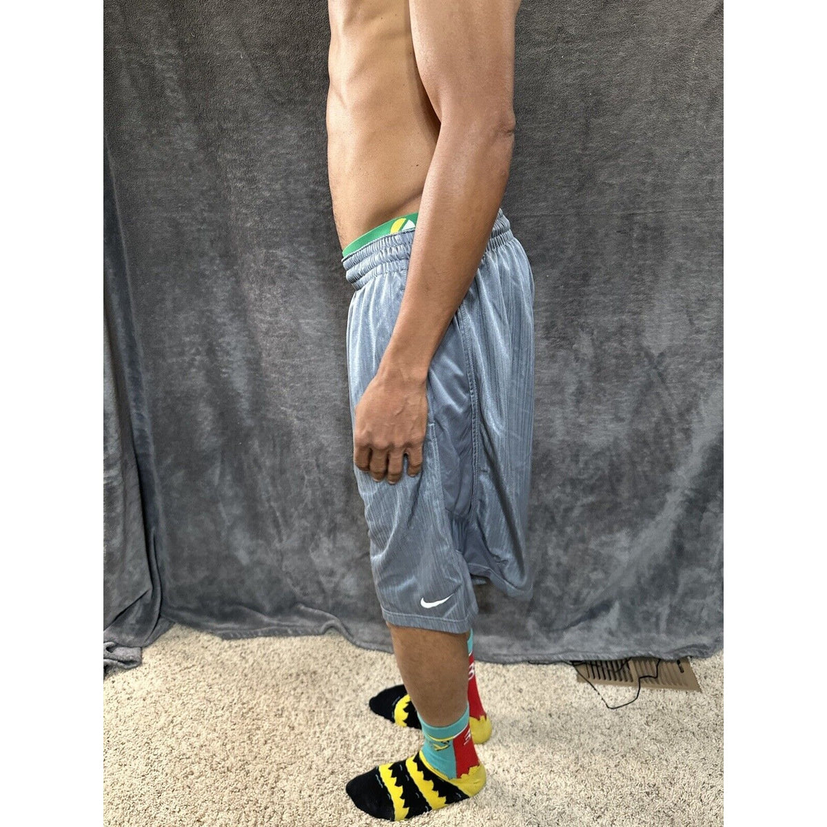 Men’s Nike XL Shorts With Pockets Gray