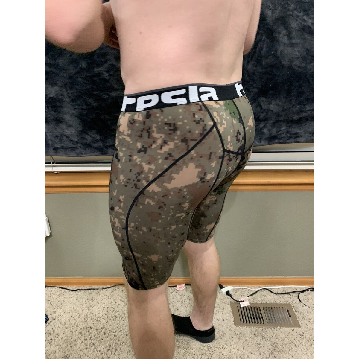 Men’s Tesla Camo XL Compression Shorts