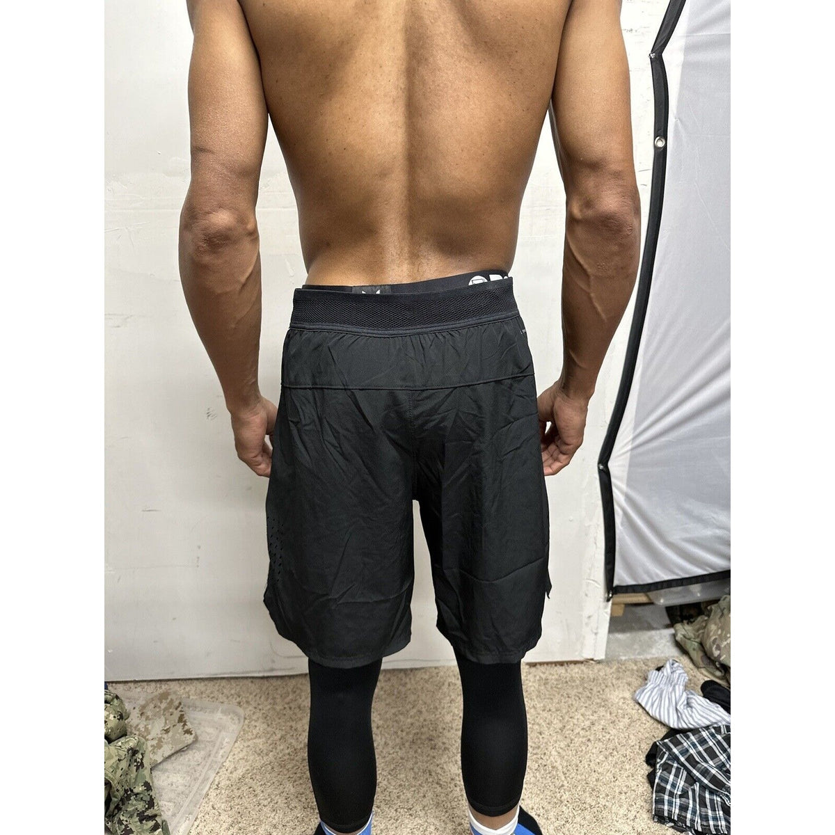Men’s Russell Medium Training Fit Intellifresh Athletic Pants w/leggings
