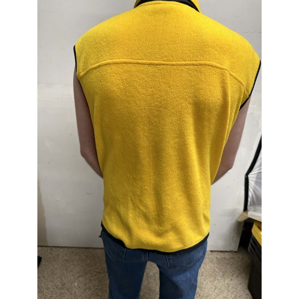 men’s XL prospirit yellow zip up sleeveless vest