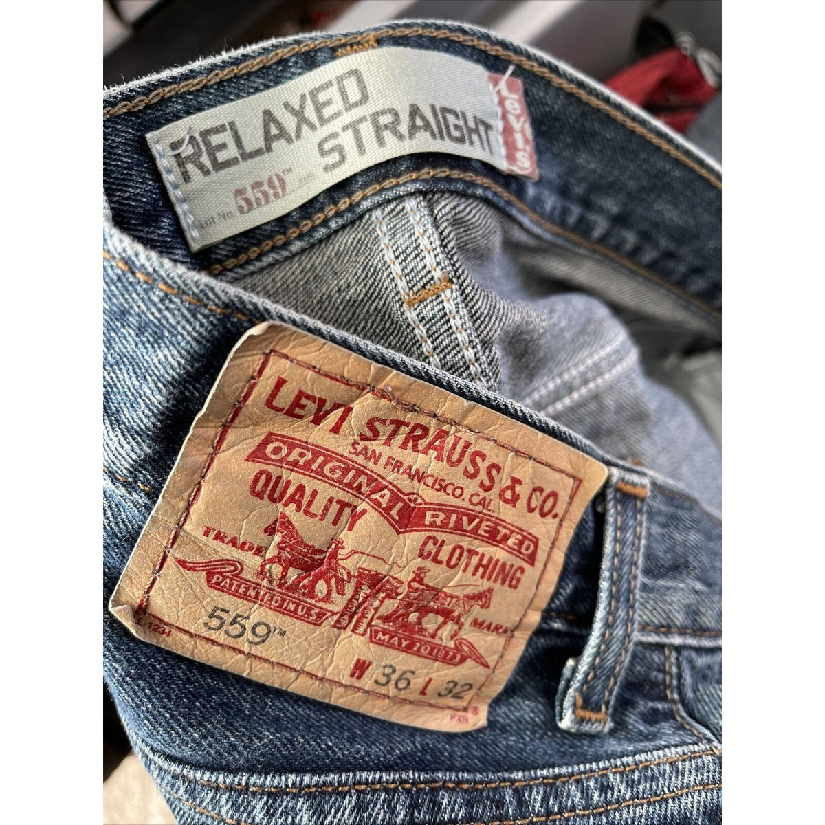 Levi's 559 Men's Blue Jeans Relaxed Fit Straight  Size  36 X 32 Denim  Fast Ship