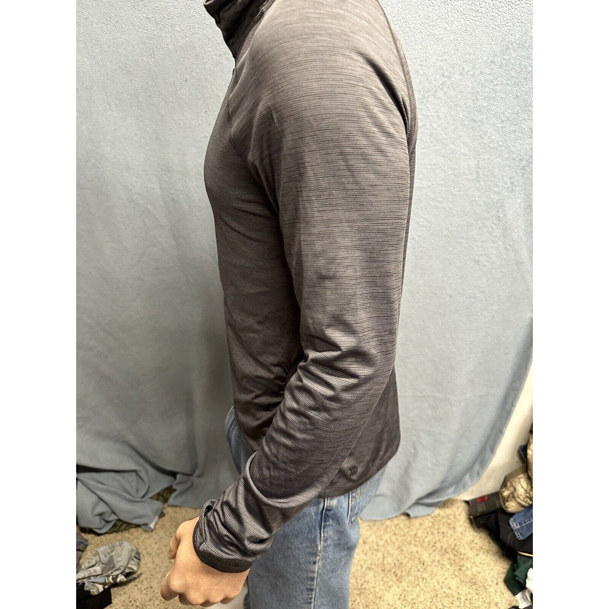 Men’s Gray All In Motion Medium Full Zip Sweater