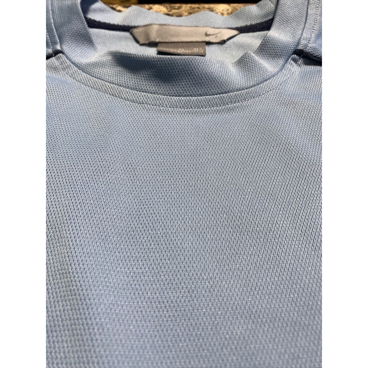 NIKE Men’s XL Sky Blue Gym Workout Training Athletic Polyester Shirt