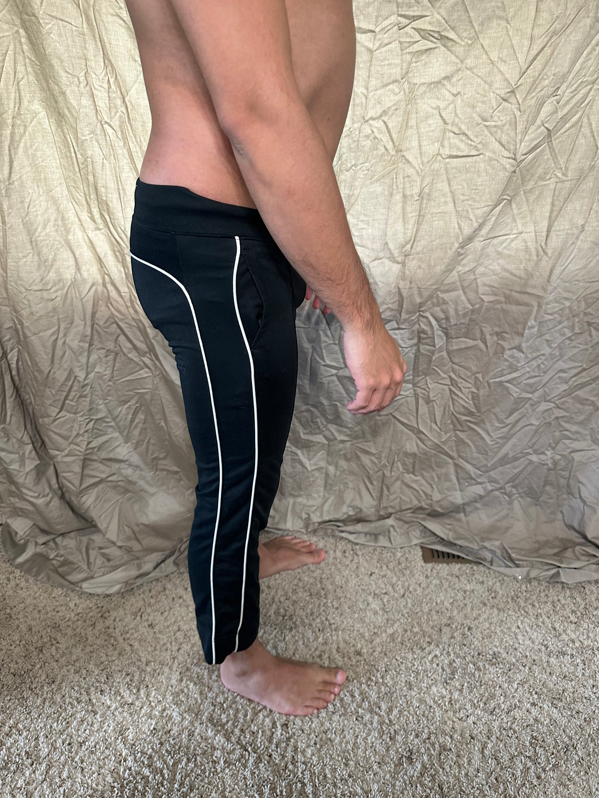 Women’s black Nike yoga pants medium sportswear