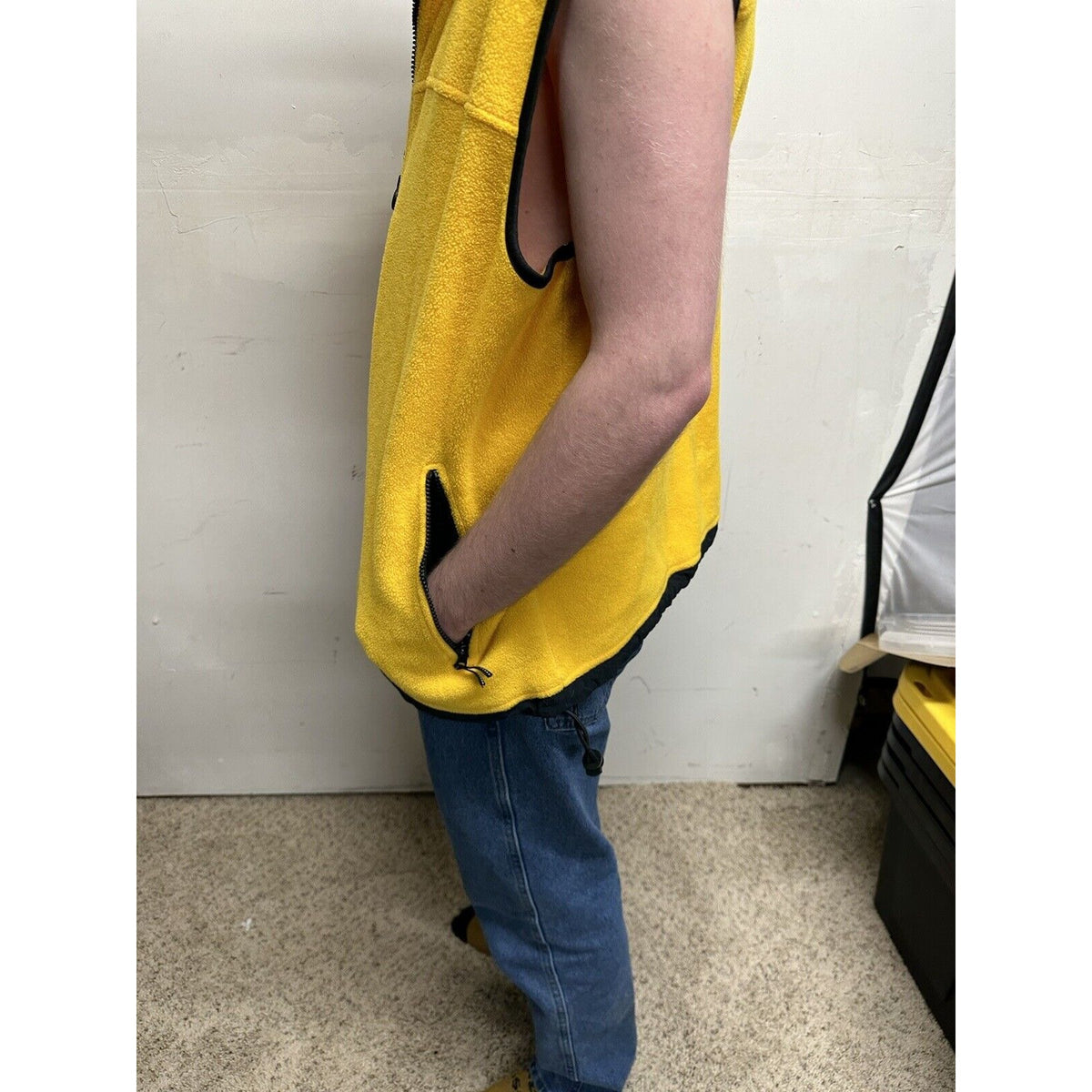men’s XL prospirit yellow zip up sleeveless vest