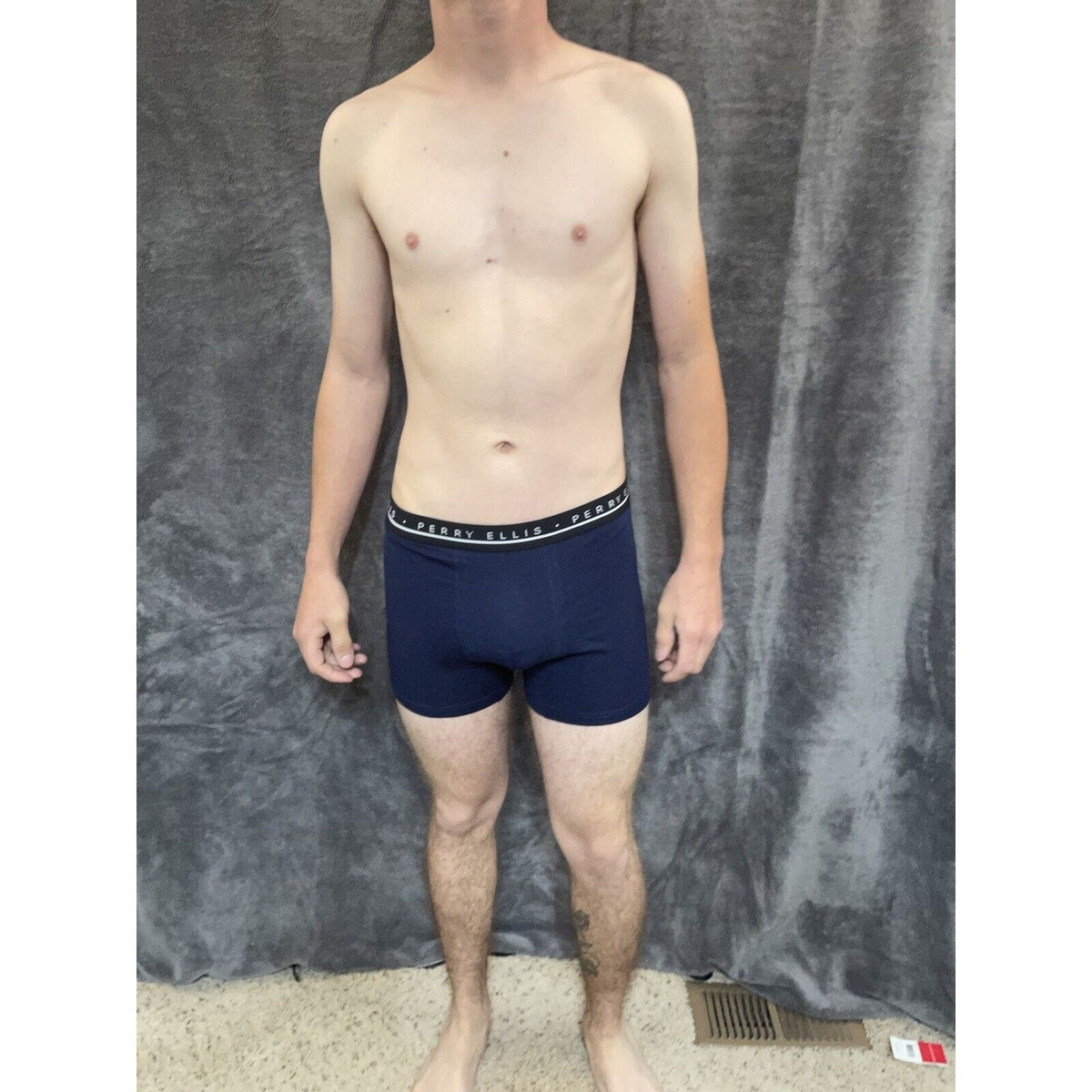 men's Medium perry ellis dark blue compression boxer brief 5% spandex