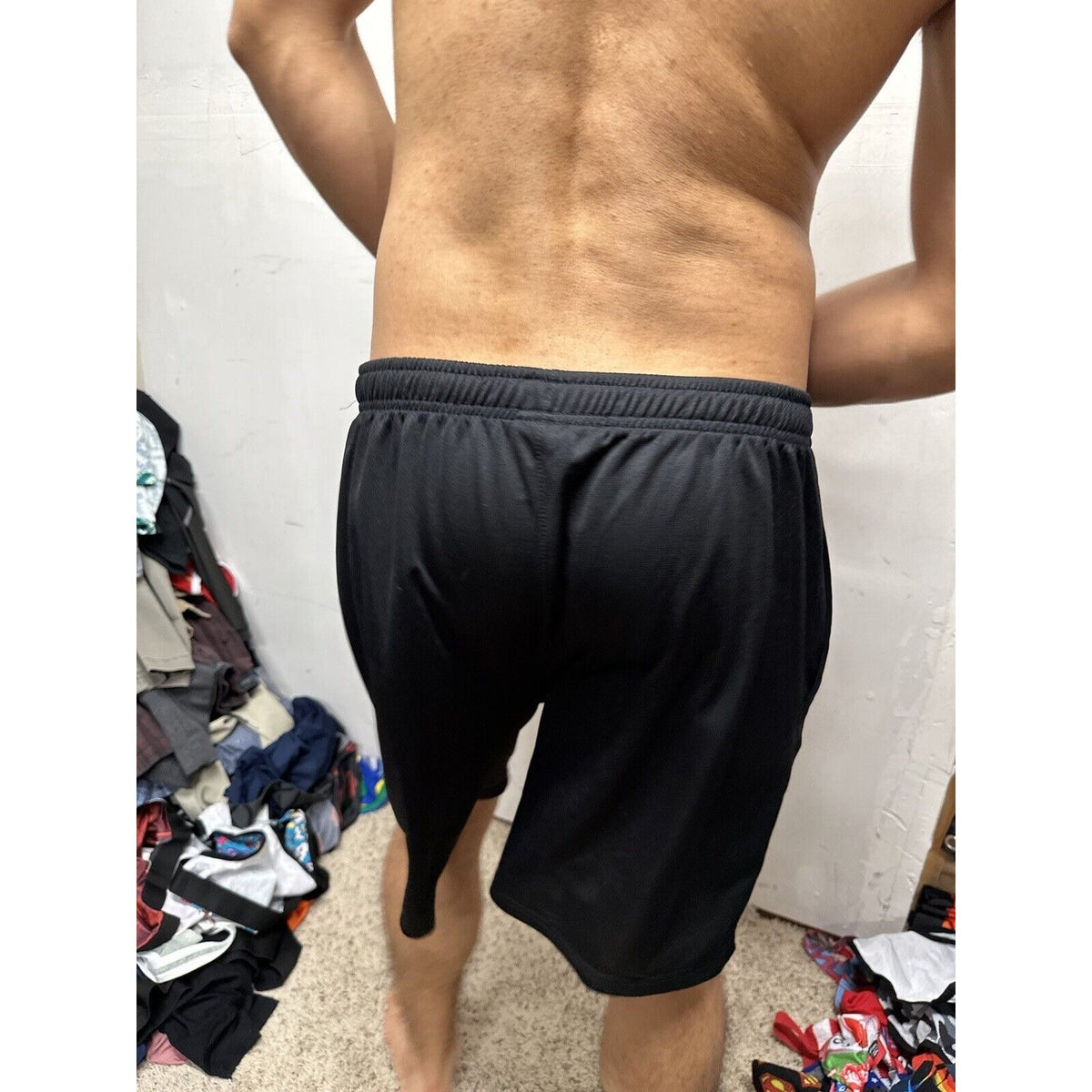 Men’s Black Starter Large Athletic Shorts